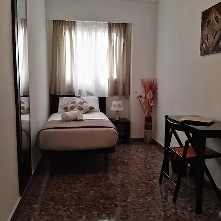 Affittacamere Iberia Lodging House Valenza